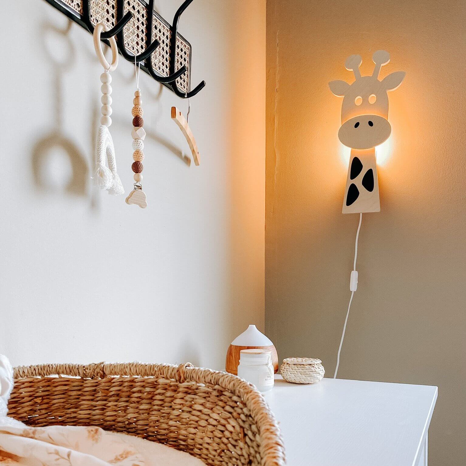 Wooden children’s room wall lamp | Giraffe - plywood - toddie.com