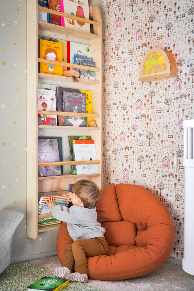 Montessori børneværelse bogreol | 5 hylder - natur