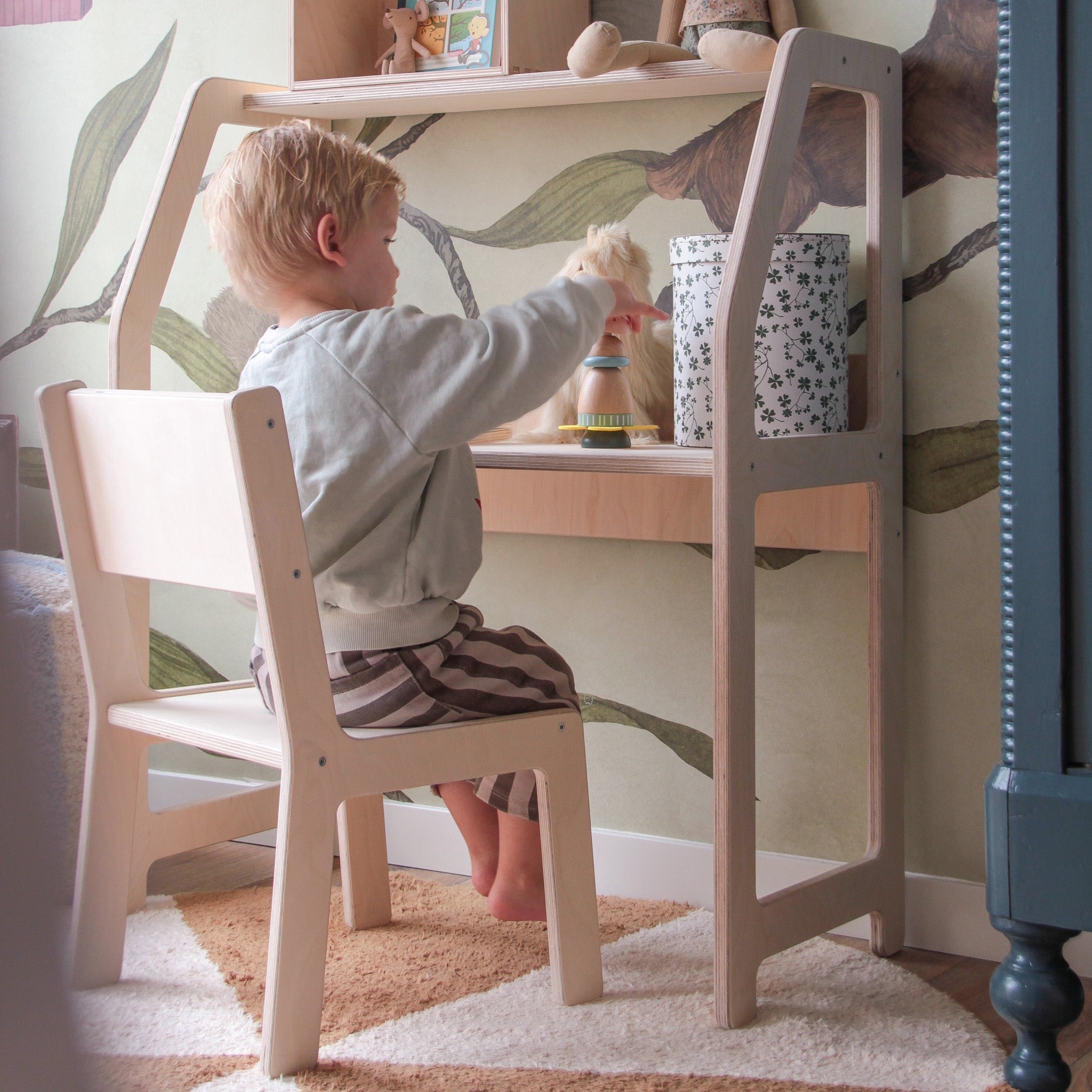 Montessori træ skrivebord børneværelse 2-7 år - naturlig