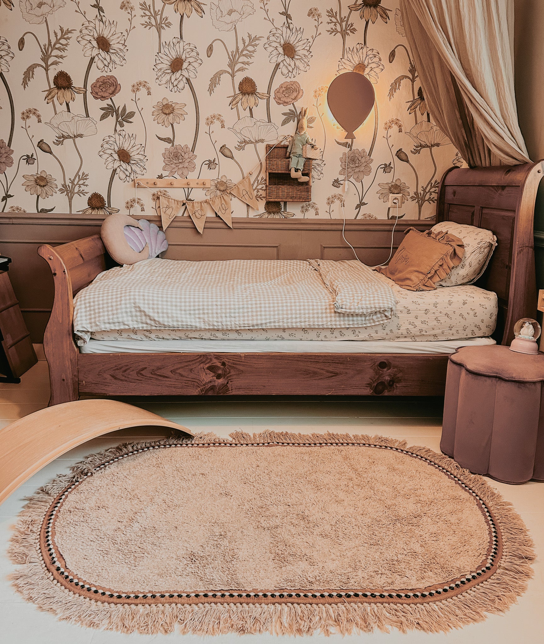 Drewniana lampa ścienna do pokoju dziecięcego | Balon - Terra Różowy