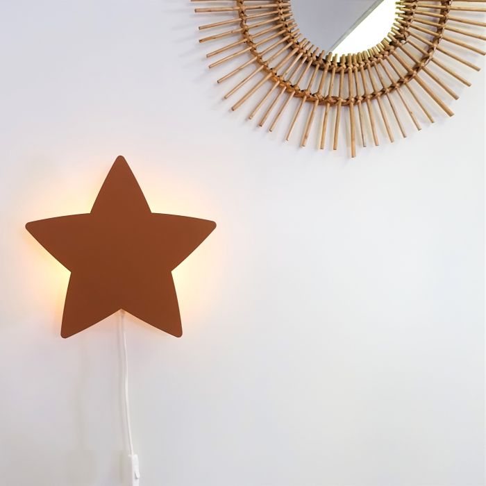 Wooden children’s room wall lamp | Star - brick red - toddie.com
